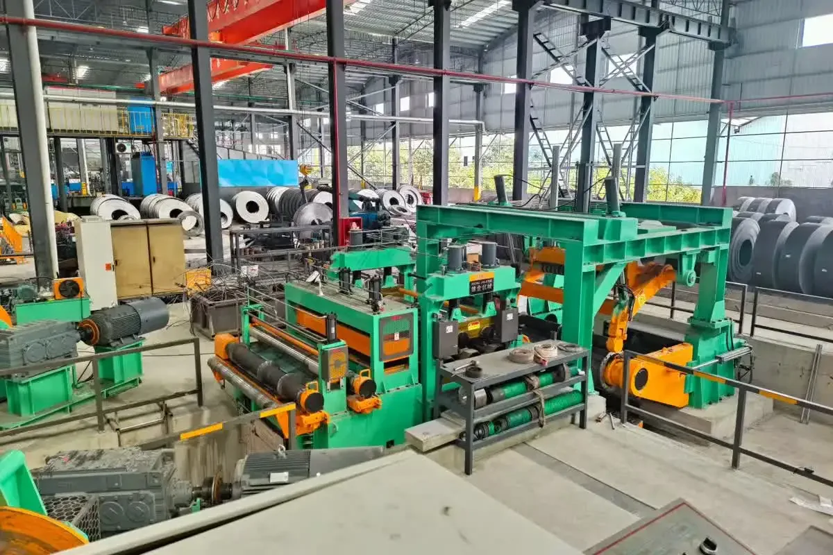 Control de rebaba en el corte longitudinal: proteger la calidad del borde y la productividad